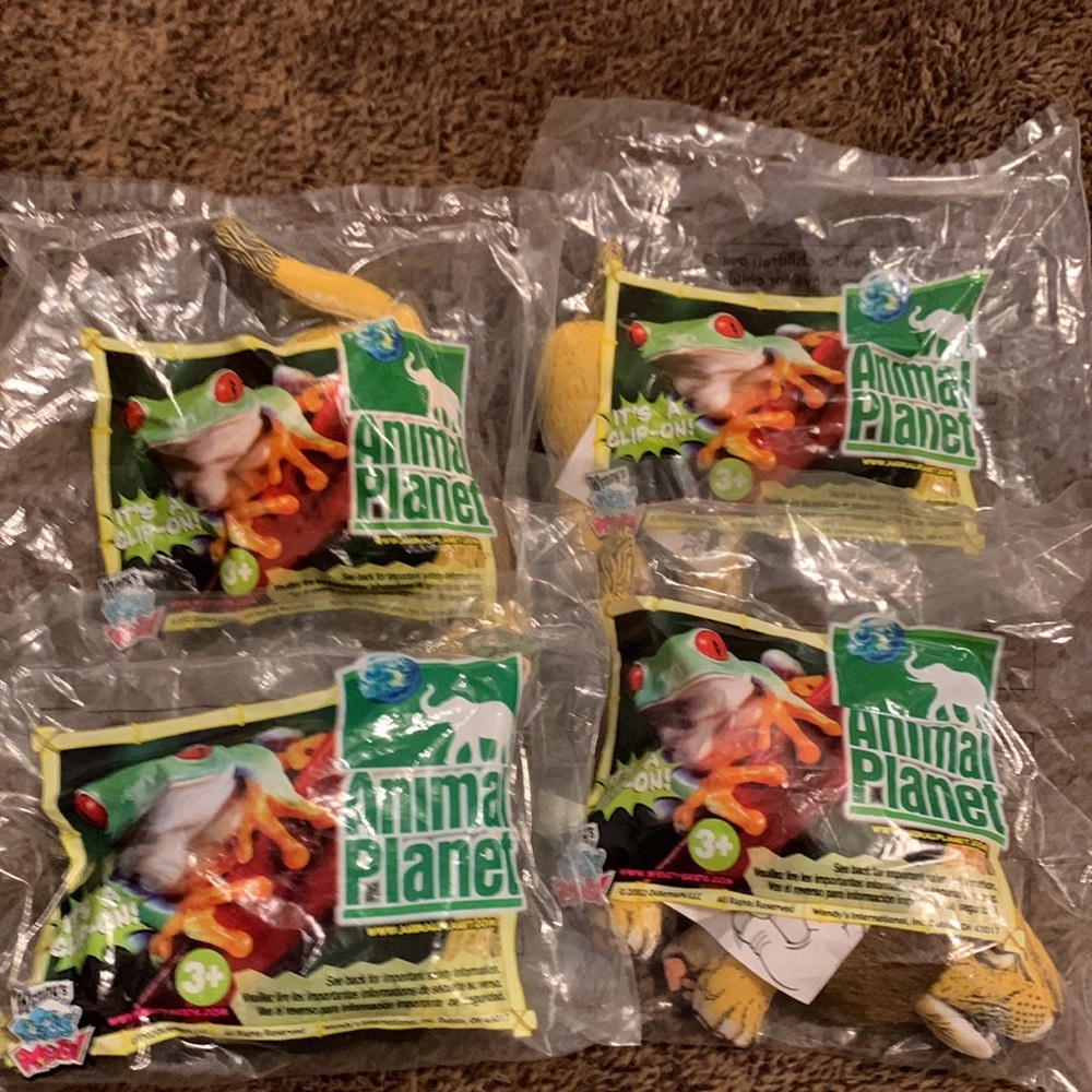 Wendy Animal Planet Clip on 3 Lions 1 Alligator 2002 kids meal AnimalPlanet new